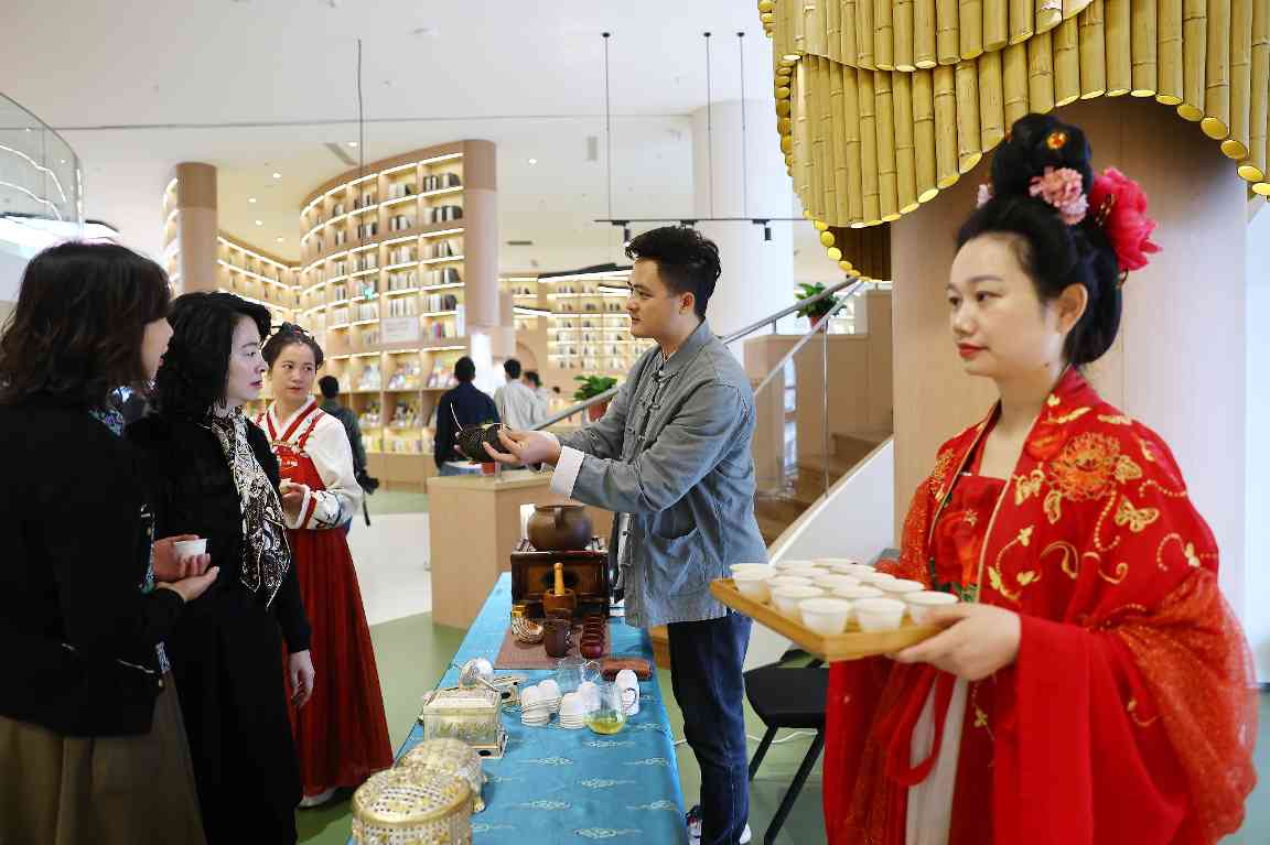 新空间运营，不是卖卖咖啡、文创就能行